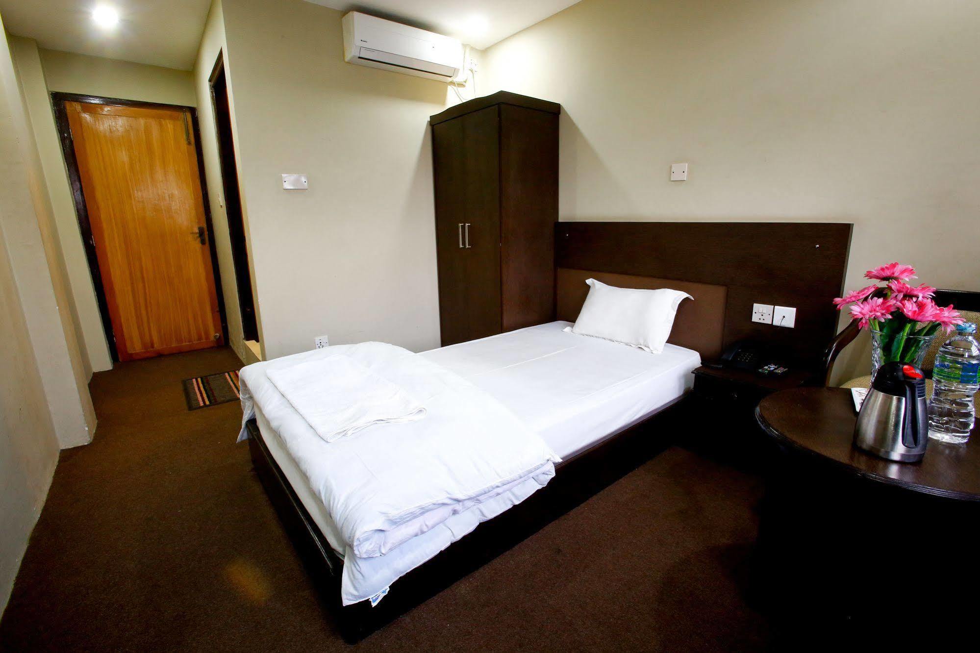 Hotel Nandini Katmandu Zewnętrze zdjęcie