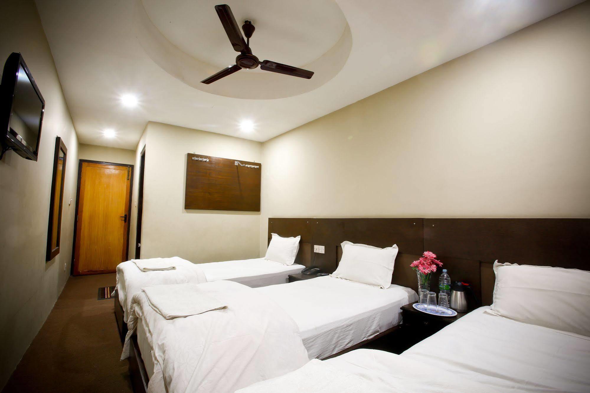Hotel Nandini Katmandu Zewnętrze zdjęcie
